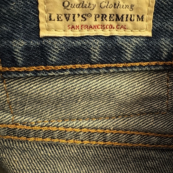 Levi's Men's Dark Blue Bootcut Jeans - Picture 5 of 6